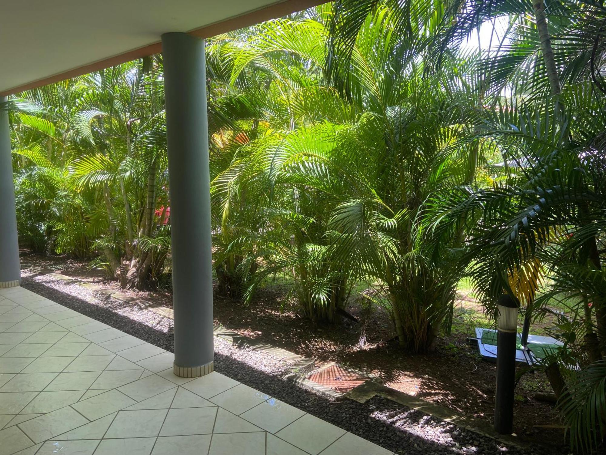 Le 63* Apartamento La Trinité Exterior foto